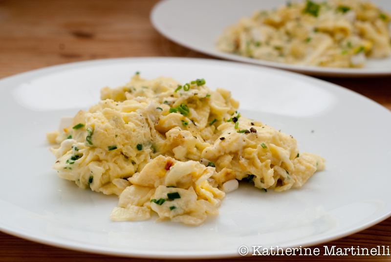 Healthy Mediterranean Feta Egg Scramble